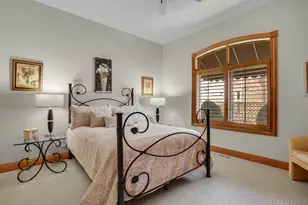 61 Overlook Dr, Golf, IL 60029 - Photo 22