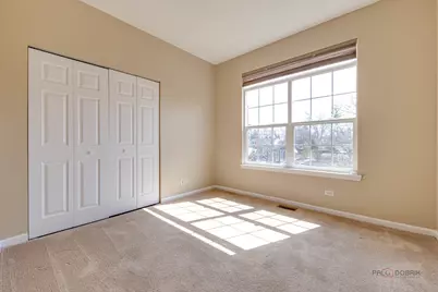 4 Waterton Drive, Streamwood, IL 60107 - Photo 18