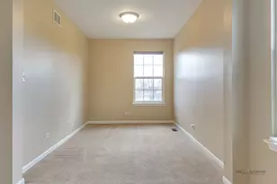 4 Waterton Dr, Streamwood, IL 60107 - Photo 28