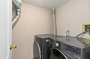 1415 Diamond Dr, Hoffman Estates, IL 60192 - Photo 16