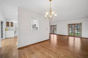 3712 Winnetka Rd, Glenview, IL 60026 - Photo 10