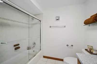 3712 Winnetka Road, Glenview, IL 60026 - Photo 16