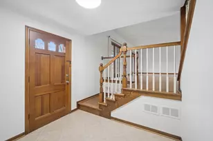 3712 Winnetka Rd, Glenview, IL 60026 - Photo 6