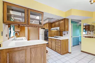 1580 Riverwood Dr, Algonquin, IL 60102 - Photo 2