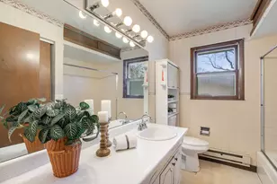 1714 Hebron Ave, Zion, IL 60099 - Photo 10