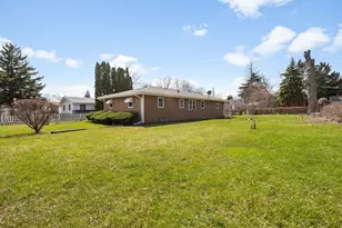 1714 Hebron Ave, Zion, IL 60099 - Photo 16