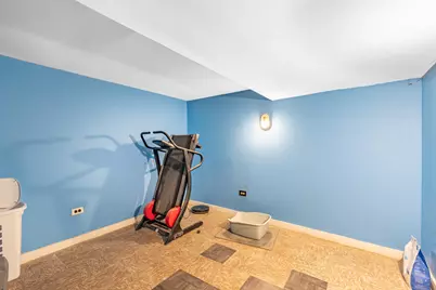 2710 Oak Park Avenue, Berwyn, IL 60402 - Photo 26