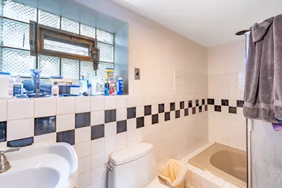2710 Oak Park Avenue, Berwyn, IL 60402 - Photo 28