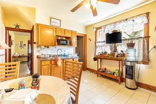 2710 Oak Park Ave, Berwyn, IL 60402 - Photo 16