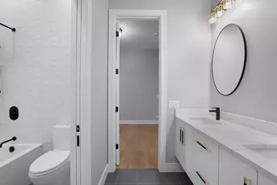 1627 W Warren Boulevard #3, Chicago, IL 60612 - Photo 16