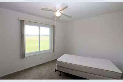 4913 W Oakwood Road #D, McHenry, IL 60050 - Photo 14