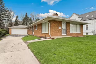 214 N Hunter St, Thornton, IL 60476 - Photo 1