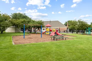 2838 Meadow Ln, Schaumburg, IL 60193 - Photo 26