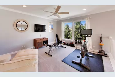 741 Juniper Lane, Lake in the Hills, IL 60156 - Photo 18