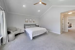 741 Juniper Ln, Lake in the Hills, IL 60156 - Photo 22