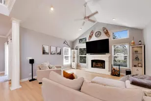 741 Juniper Ln, Lake in the Hills, IL 60156 - Photo 14