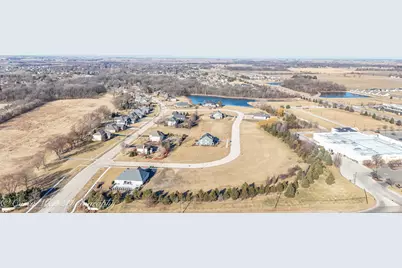 1718 Ellsworth Drive, Sycamore, IL 60178 - Photo 6