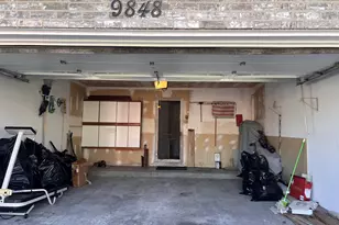 9848 S Beverly Ave, Chicago, IL 60643 - Photo 12