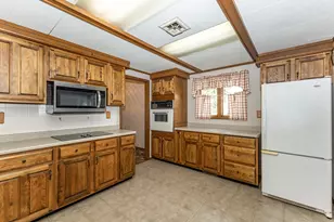 420 Margaret St, Atkinson, IL 61235 - Photo 10