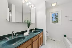 1119 Berkshire Ln, Barrington, IL 60010 - Photo 12
