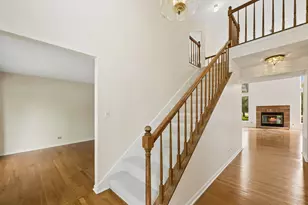 1119 Berkshire Ln, Barrington, IL 60010 - Photo 2