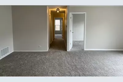 1437 Clairmont Court #200, Vernon Hills, IL 60061 - Photo 16