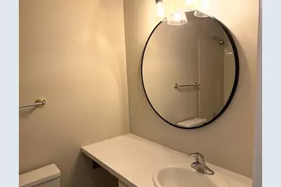 1437 Clairmont Court #200, Vernon Hills, IL 60061 - Photo 20