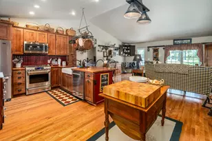 370 Woodlake Rd, Eldorado, IL 62930 - Photo 18