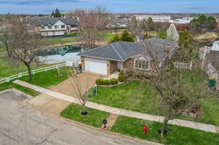 2216 Olde Mill Rd, Plainfield, IL 60586 - Photo 2