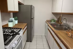 10037 S Walnut Terrace, Palos Hills, IL 60465 - Photo 2