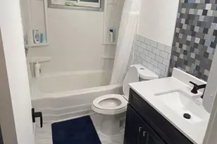 8300 Christiana Ave, Skokie, IL 60076 - Photo 6