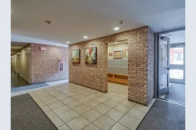 6010 Oakwood Drive #1H, Lisle, IL 60532 - Photo 2