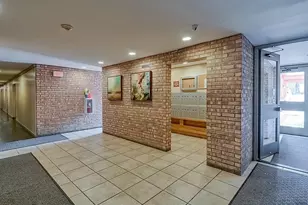 6010 Oakwood Dr, Lisle, IL 60532 - Photo 2