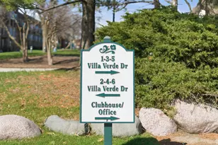 3 Villa Verde Dr, Buffalo Grove, IL 60089 - Photo 6