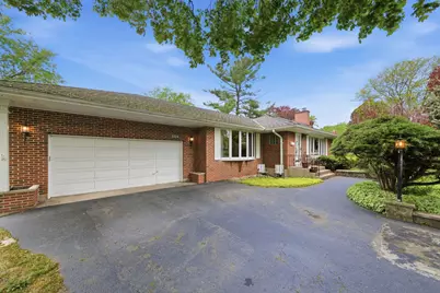 3934 Elm Street, Downers Grove, IL 60515 - Photo 2