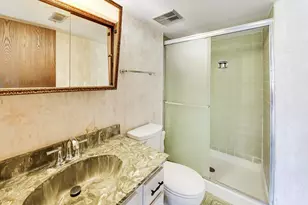 12044 S Holmberg Ct, Alsip, IL 60803 - Photo 16