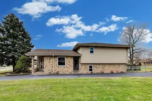 12044 S Holmberg Ct, Alsip, IL 60803 - Photo 2