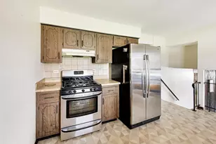 12044 S Holmberg Ct, Alsip, IL 60803 - Photo 10