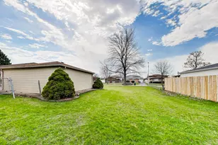 12044 S Holmberg Ct, Alsip, IL 60803 - Photo 28