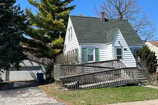 9822 Meade Ave, Oak Lawn, IL 60453 - Photo 1