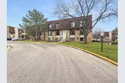 191 N Waters Edge Drive #101, Glendale Heights, IL 60139 - Photo 1