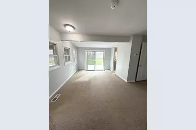 2209 Douglas Avenue, Des Plaines, IL 60018 - Photo 8