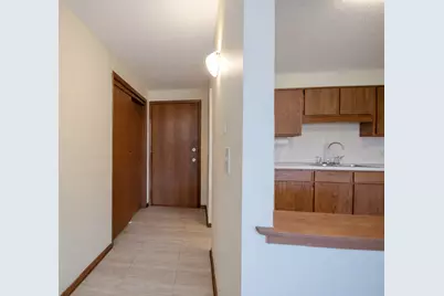 5447 W Lawrence Avenue #203, Chicago, IL 60630 - Photo 2
