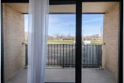 5447 W Lawrence Avenue #203, Chicago, IL 60630 - Photo 10