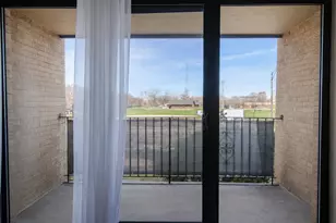 5447 W Lawrence Ave, Chicago, IL 60630 - Photo 10