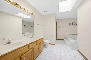 4807 Clearwater Ln, Naperville, IL 60564 - Photo 14