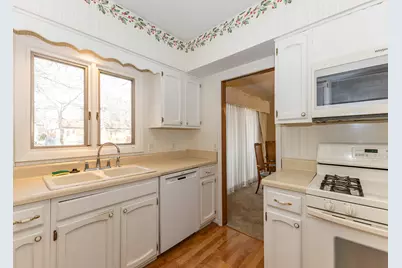 3409 52nd Street, Moline, IL 51265 - Photo 8