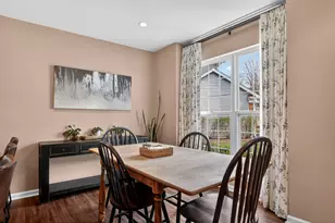 231 Lenox Ct, Grayslake, IL 60030 - Photo 8