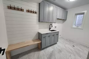 8416 Mansfield Ave, Burbank, IL 60459 - Photo 10