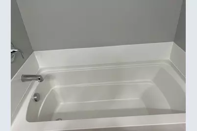 8225 Tremont Lane, Joliet, IL 60431 - Photo 16